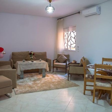 Elegant Appartement Au Coeur De Marrakech Marrakesh Bagian luar foto